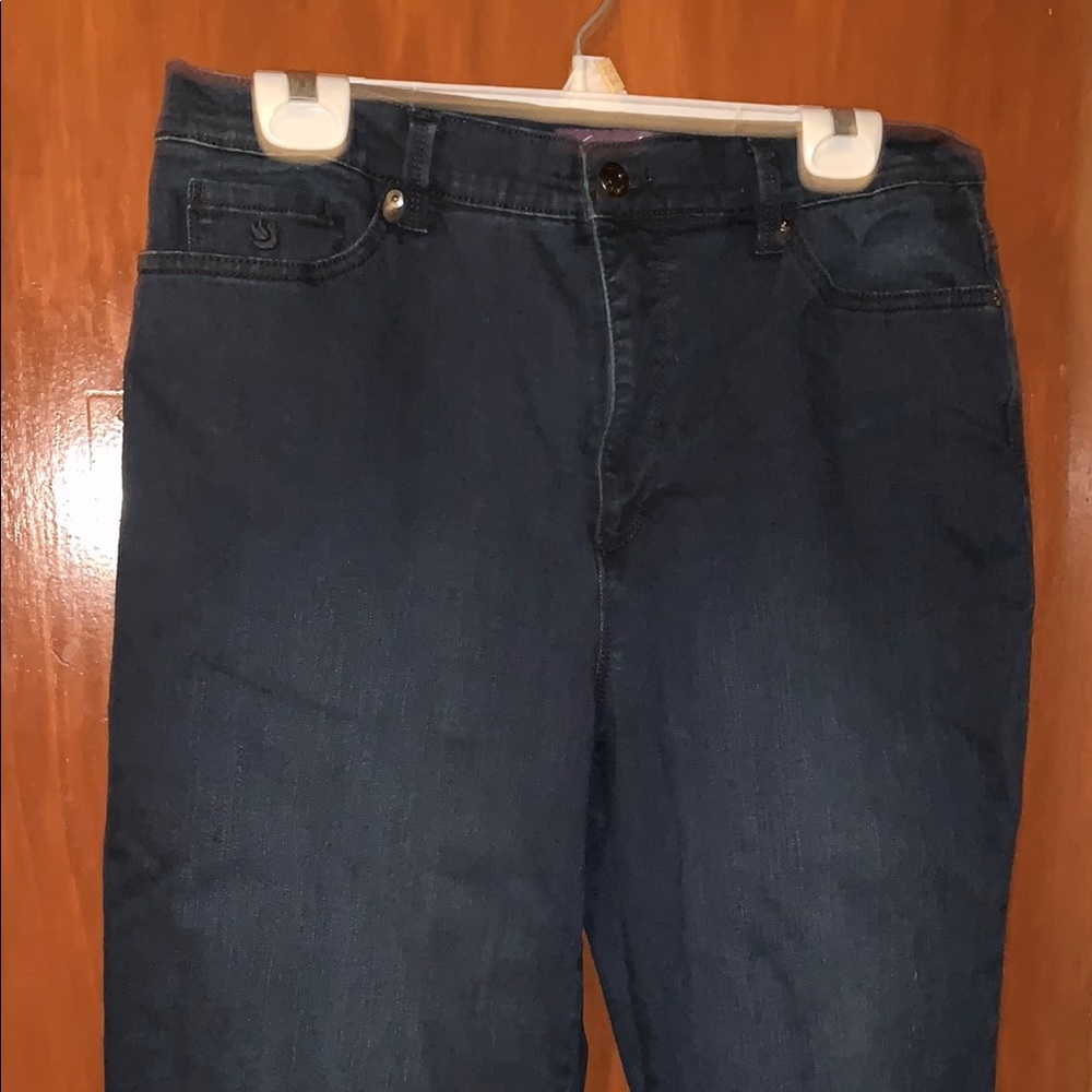 Gloria Vanderbilt Women's Dark Blue Capri Jeans